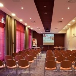 Конференц-зал ibis Budapest Aero Fotos