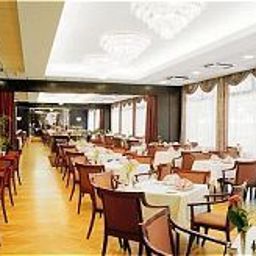Breakfast room within restaurant Danubius  Budapest Fotos