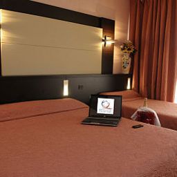 Camera Comfort Hotel Galaxie Fotos