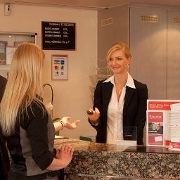 Ресепшен Ramada Frankfurt Airport West Fotos