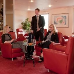 Холл Ramada Frankfurt Airport West Fotos