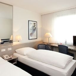  Ramada Frankfurt Airport West Fotos