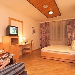 Camera City Hotel Stockerau Fotos