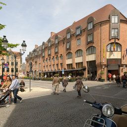 Außenansicht Crowne Plaza BRUGGE Fotos