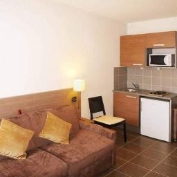 Habitación Séjours et Affaires Le Moulin Neuf Apparthotel Fotos