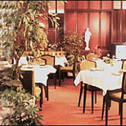 Salle du petit-déjeuner Brunnen Hotel Fotos