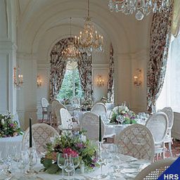 Salle du petit-déjeuner située dans le restaurant Park Hotel Vitznau Fotos