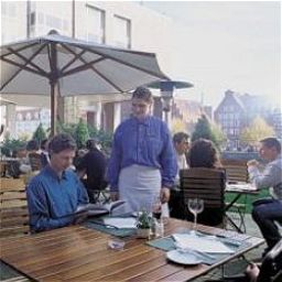 Terrace Radisson Blu Senator Fotos