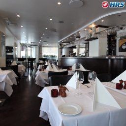 Зал для завтрака Grand Hotel Fotos