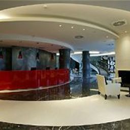 Холл UNA Hotel Malpensa Fotos