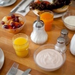 Salle du petit-déjeuner Centrum Aachener Hof Fotos