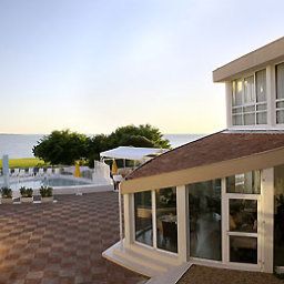 Sala colazione nel ristorante Mercure Les 3 Iles Chatelaillon Plage Fotos