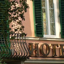 Vue extérieure Classic Hotel Fotos