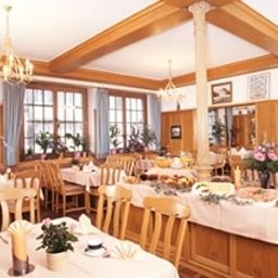 Breakfast room Pfauen Fotos
