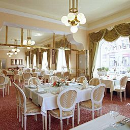 Salle du petit-déjeuner située dans le restaurant Union Fotos
