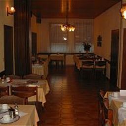 Sala colazione nel ristorante Olive Inn Fotos