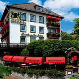 Exterior view Löwenbräu Braugasthof Fotos