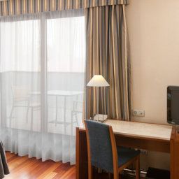 Room NH Cristal Fotos