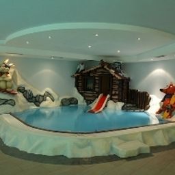 Pool Seiblishof Familienhotel Fotos