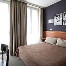 Room Republique Fotos