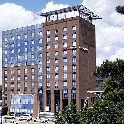 Vue extérieure InterCityHotel Fotos