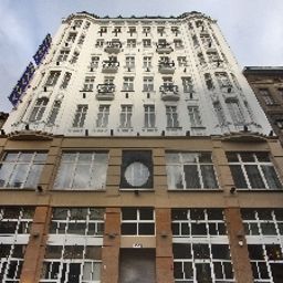 Außenansicht Savoy Fotos