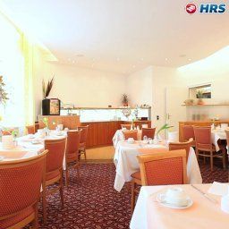 Breakfast room within restaurant Müller Fotos