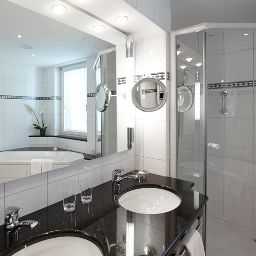 Bathroom Hotel Walther Fotos