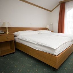 Chambre Elite Garni Fotos