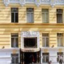 Carlton Opera Wien