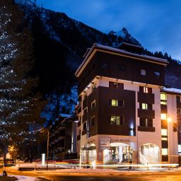 Widok zewnętrzny Temmos Hotel Les Aiglons Resort & Spa Fotos