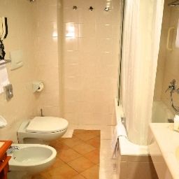 Cuarto de baño Starhotels Metropole Fotos