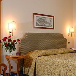 Room Plaza Fotos
