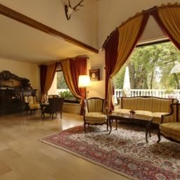  Schloss Weikersdorf Fotos
