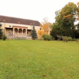  Schloss Weikersdorf Fotos