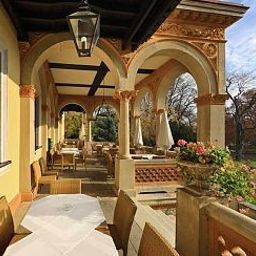Терраса Schloss Weikersdorf Fotos