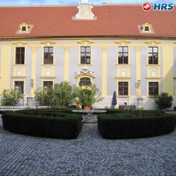 Außenansicht Richard Löwenherz Fotos