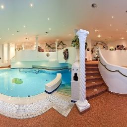 Бассейн Moisl-Wellnesshotel in Abtenau- Lammertal Fotos