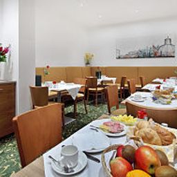 Salle du petit-déjeuner Altstadthotel Weisse Taube Fotos