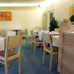 Sala de desayuno en el restaurante Comfort Garni Stadt Bremen Fotos