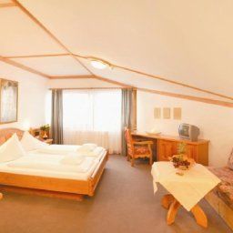 Zimmer Alpin Fotos