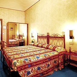 Номер Italia Fotos