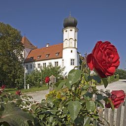 Schlosshotel Neufahrn Neufahrn 
