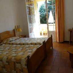 Zimmer mit Balkon Auberge du Colombier Fotos