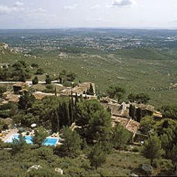 Vista esterna Abbaye de Sainte Croix Fotos