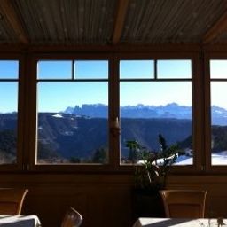 Widok z hotelu Zum Hirschen Landgasthof Fotos