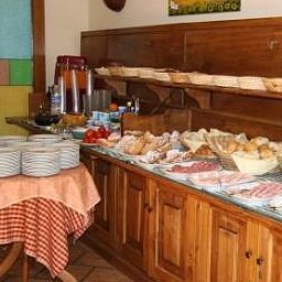 Sala de desayuno en el restaurante Sovestro Fotos