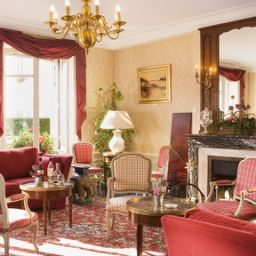 Hall Chateau d Isenbourg Grandes Etapes Francaises Fotos