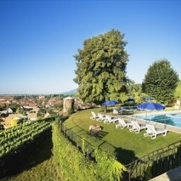 Pool Chateau d Isenbourg Grandes Etapes Francaises Fotos