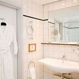 Salle de bains Best Western Plus Palatin Kongresshotel Fotos
